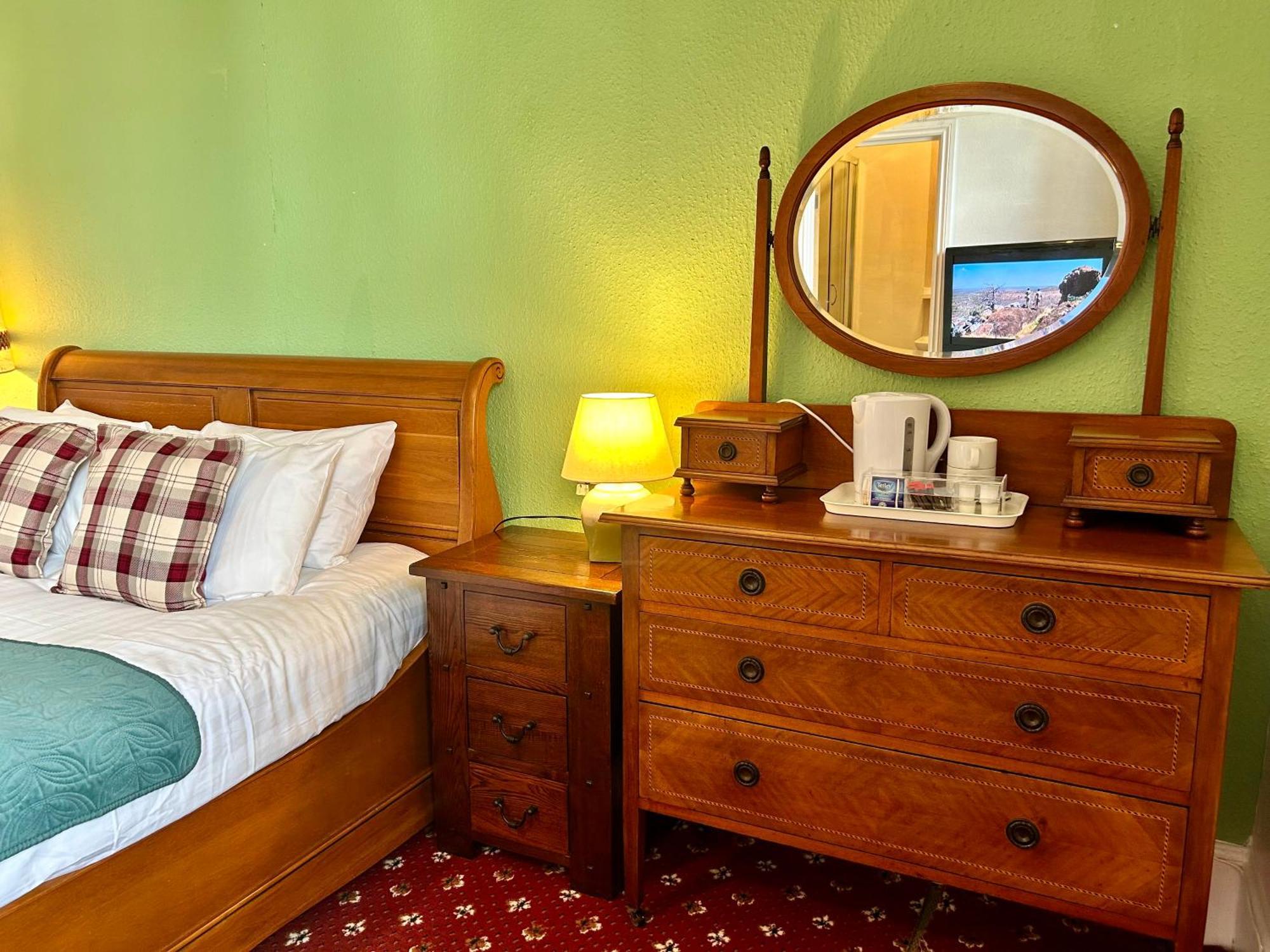 Clarence Quarters Self-Catering Guest House Portsmouth Dış mekan fotoğraf