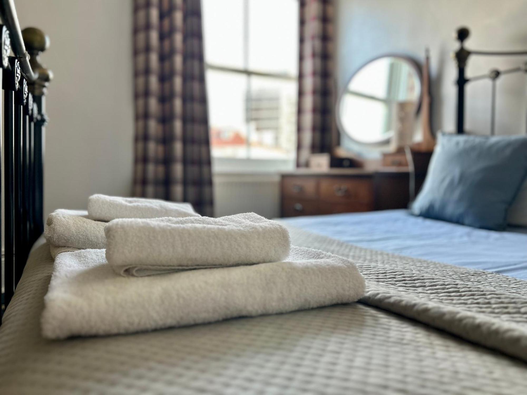 Clarence Quarters Self-Catering Guest House Portsmouth Dış mekan fotoğraf